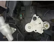 Моторчик заслонки печки  Mitsubishi Мицубиси L200 Л200  2006-2015  502752-2350  7801A392